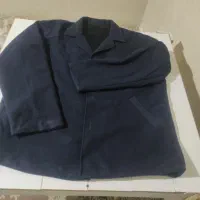 تعدادی لباس و کیف|لباس|تفت, |دیوار