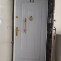 ساخت و نصب انواع درب چوبی