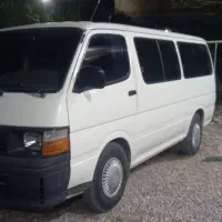 تویوتا هایس ۹۲ ژاپن