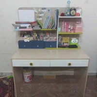 میز تحریر جا دار و بزرگ کاملا نو شرکتی