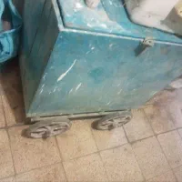 گاری چهار چرخ دستی صندوق دار