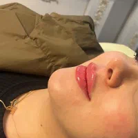 ژل لب روسی|خدمات آرایشگری و زیبایی|رشت, کاکتوس|دیوار