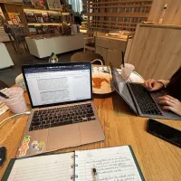 تدوین پایان‌نامه و پروپوزال حقوق همراه با اصلاحات