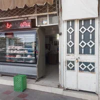 مغازه تجاری واقع در خیابان فردوسی