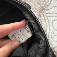 شلوار لی آبی  و دودی|لباس|قم, باغ شازده|دیوار