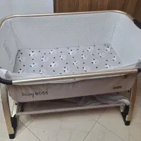 تخت کنار مادر چیپولینو chipolino