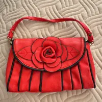 کیف چرم دستی زنانه قرمز