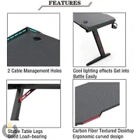 میز گیمینگ سطح کربنی و پایه فلزی با چراغ LED RGB|میز تحریر و کامپیوتر|قائم‌شهر, |دیوار