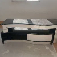 میز تلویزیون|میز تلویزیون|میانه, |دیوار