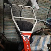 وجین زن میتسوبیشی در حد نو