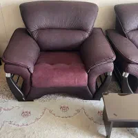 مبل چرم ۱۲نفره ب همراه ۲عدد میز بزرگ