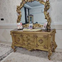 آیینه وکنسول