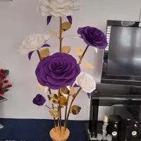 گل های کنارسالنی غول پیکر