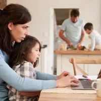 کار با موبایل