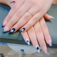 کاشت ناخن ۳۵۰(تخفیف ویژه )