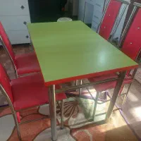 ناهارخوری ۴ نفری