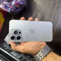 15پرو مکس تمیز بدون خط خش