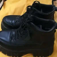 کفش نیمبوت وپاشنه بلند
