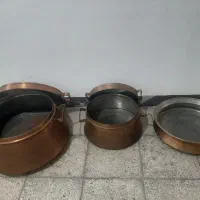 تشت  و دیگ مسی، نردبان آهنی ،زمین ۱۵۰ متری