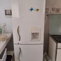 یخچال فریزر درحال کار