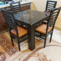 میز ناهارخوری ۴ نفره