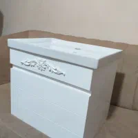 روشویی اصلا نصب نشده بهمراه آینه