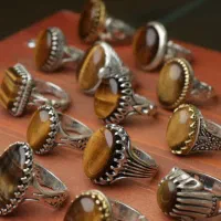 چشم ببر سنگی اصلی با رکاب نقره و فاکتور