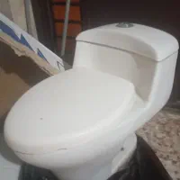 توالت فرنگی کارکرده سالم خروجی ۶