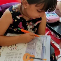 آموزش زبان انگلیسی،فرانسه به کودکان و بزرگسالان