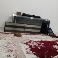 میزتلویزیون  و تخت دونفره سالم