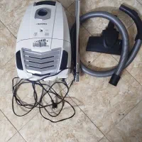 جاروبرقی مگنتا