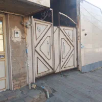 سه تا مغازه سر نبش خاکعلی کوچه شهید زهرای