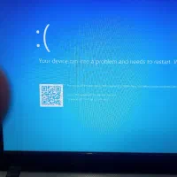 خریدار لپ تاب های بلو اسکرین و مشکل دار
