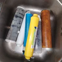 تعویض فیلتر دستگاه تصفیه آب ساید یخچال