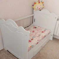 تخت کودک به همراه تشک|تخت و سرویس خواب|محمدیه-قزوین, |دیوار