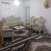 مبل ۷ نفره چوب راش با ویترین