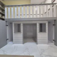 تخت نوجوان و خانه بازی