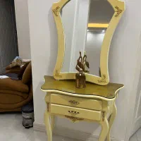 آینه و کنسول