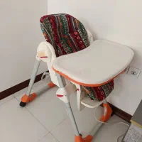 صندلی غذابرندفوق العاده تمیز سنتی
