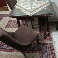 میز غذاخوری 5نفره در حد نو