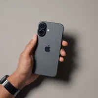 ایفون ۱۶ نرمال ۱۲۸ نو + اپل واچ سری ۸ ۴۵