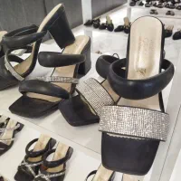 صندل های زنانه