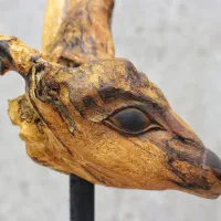 مجسمه دکوراتیو گوزن تک‌شاخ