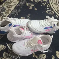 کفش اسپورت زنانه با کفش سالن مردانه|کیف، کفش، کمربند|سیرجان, |دیوار