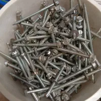 پیچ شیروانی|مصالح و تجهیزات ساختمان|قم, باغ کرباسی|دیوار