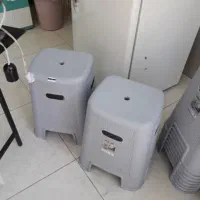 ۱۲ عدد صندلی پلاستیکی