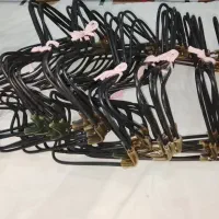 چوب لباسی مخصوص پوشاک زنانه