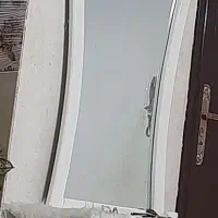 اینه وکنسول وساعت ایستاده