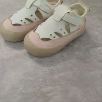 کفش‌های بچه گانه