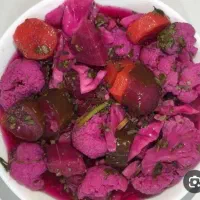 ترشی و حلوا ماه بانو